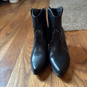 Black cowgirl booties